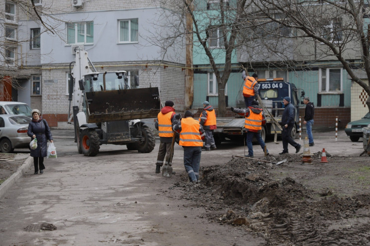 В Днепре во дворах начали строить "инклю…