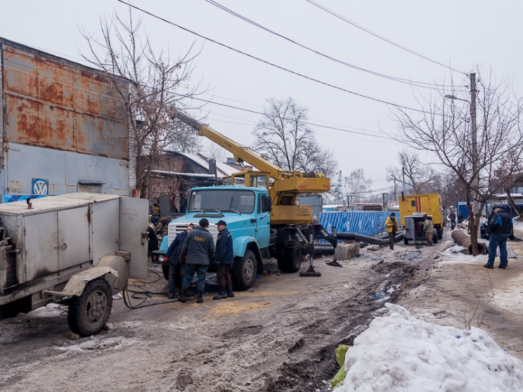 Коммунальщики Кернеса прикрутили воду в…