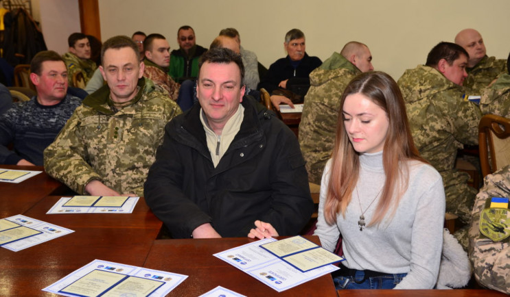 У хмельницькому виші 30 колишніх військо…
