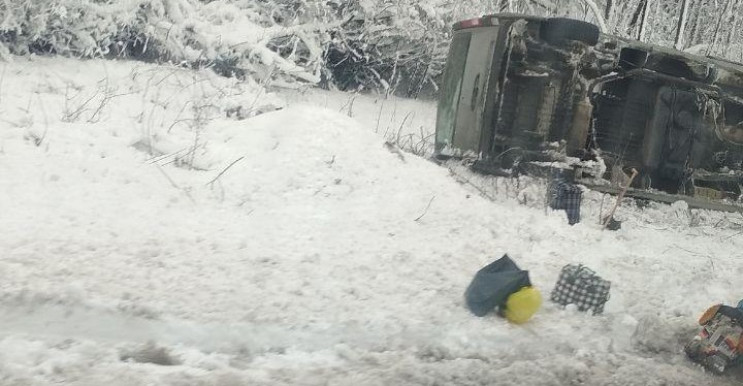 Возле КПВВ "Майорское" перевернулась мар…