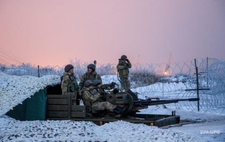 На Донбассе стало тише, однако ранен бое…
