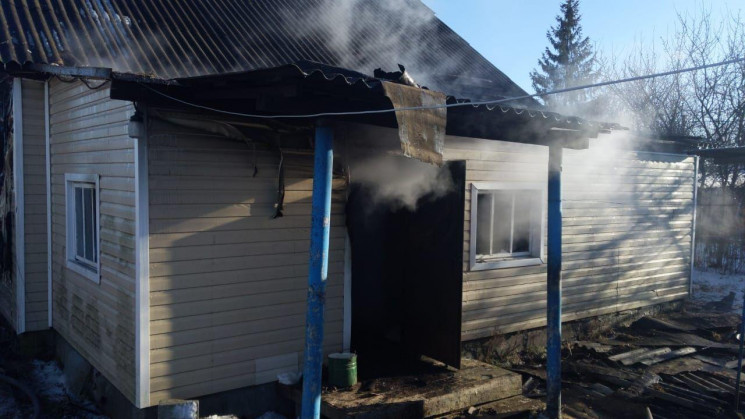 На пожежі біля Рокитного загинув чоловік…