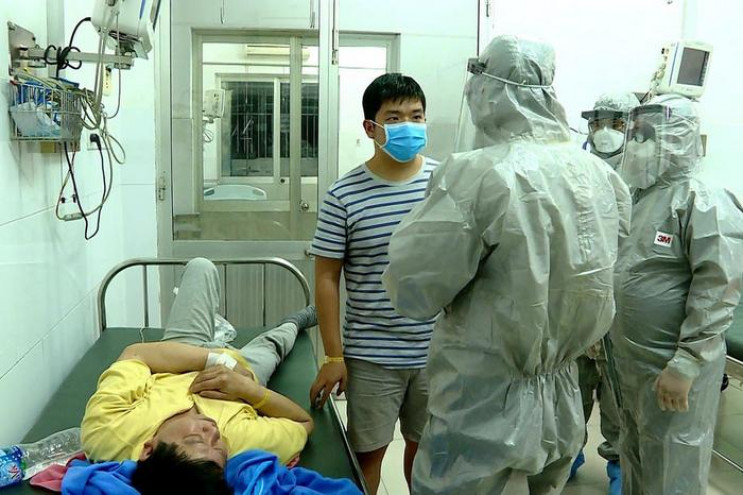 Жертвами коронавируса в Китае стали уже…