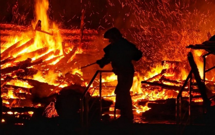 У Стрию згорів кіоск