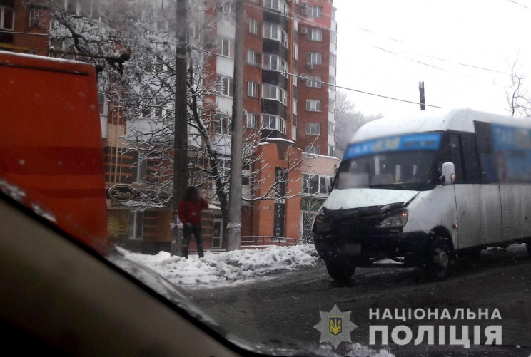 ДТП в Полтаве: Маршрутка столкнулась с г…