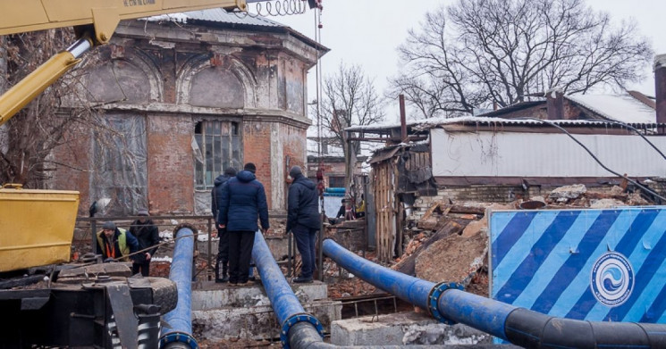 Комунальники Кернеса прикрутили воду май…