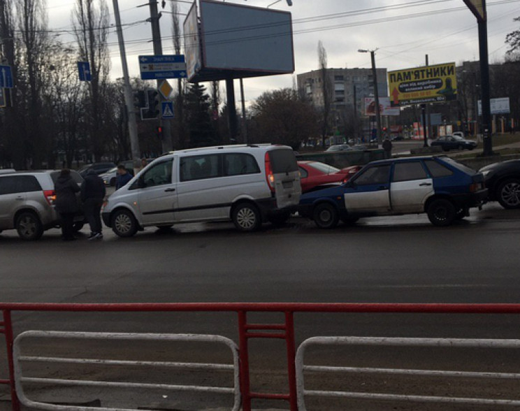 В Кропивницком возле автостанции №2 прои…