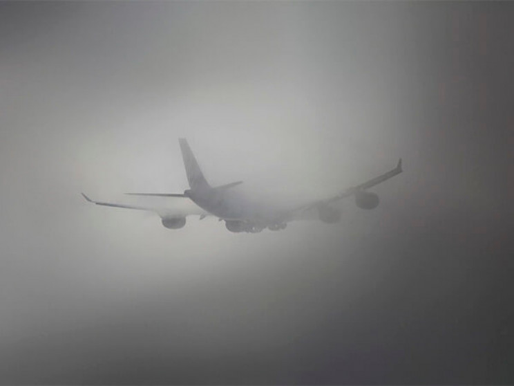 Через туман в Краснодарі два літаки приз…
