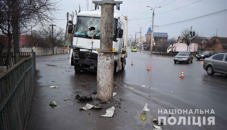 Водій вантажівки із Чернівецької області…