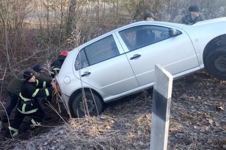 Поблизу Нетішина автівка вилетіла в кюве…