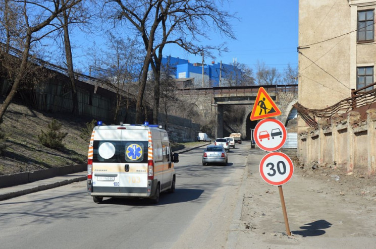 Перекриття руху під аркою в Кропивницько…