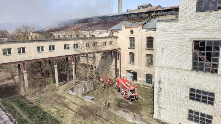 На бывшем сахарном заводе на Буковине сг…