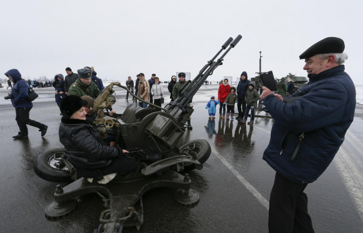 Відео дня: Як живеться в карантині в Нов…