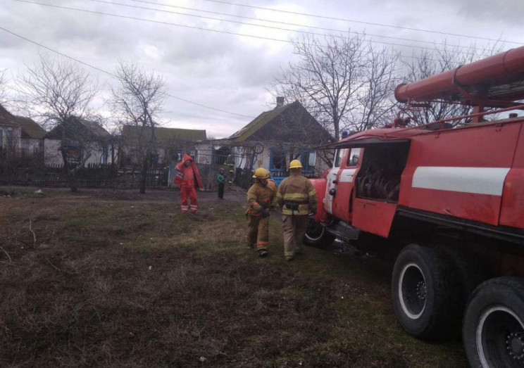 На Запоріжжі у пожежі постраждали жінка…