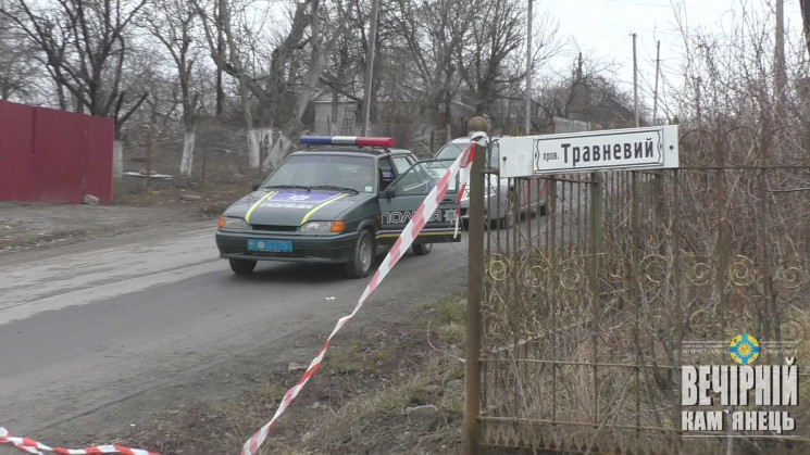 На Кам'янеччині знайшли зарізаного студе…