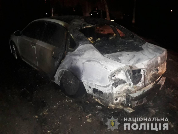 В Харькове среди ночи сгорел автомобиль…
