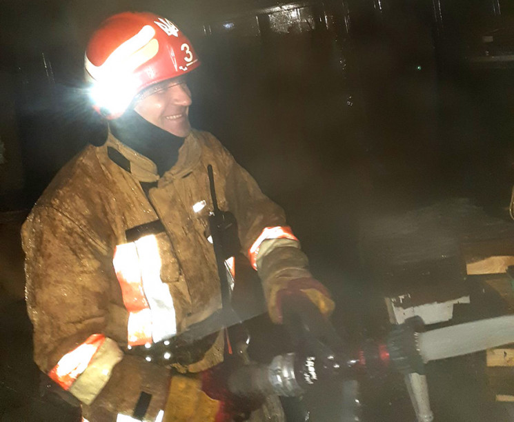 Пожар в Полтаве: В Подольском районе заг…