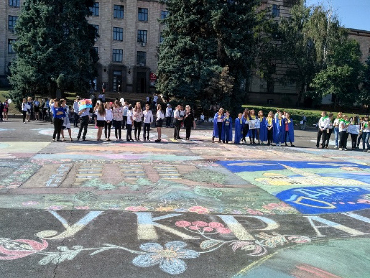 Унікальне фото: Як виглядала площа Герої…