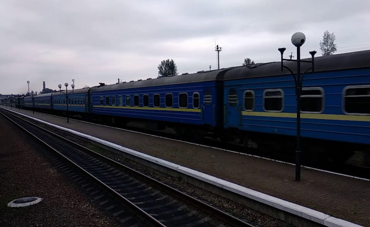Потяги з Миколаєва на Київ курсуватимуть…