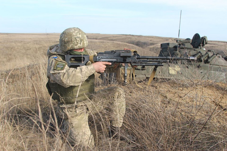 На Донбасі йдуть бої поблизу Оріхового,…