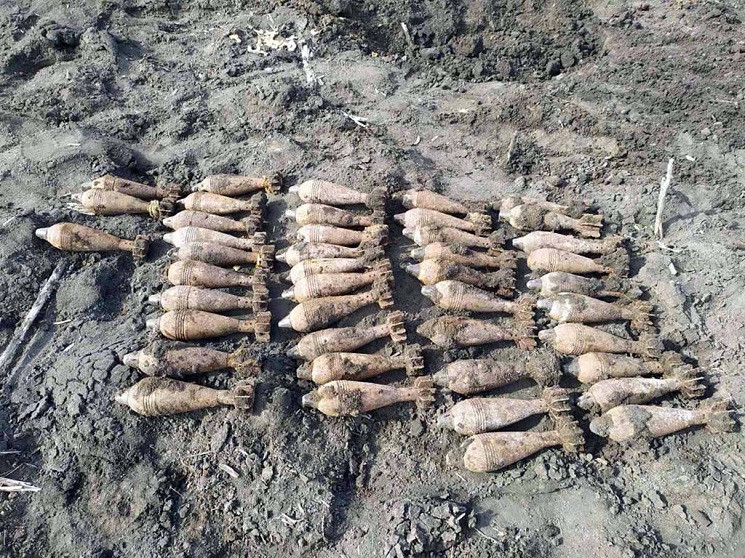 На Дніпропетровщині знайшли схрон з боєп…