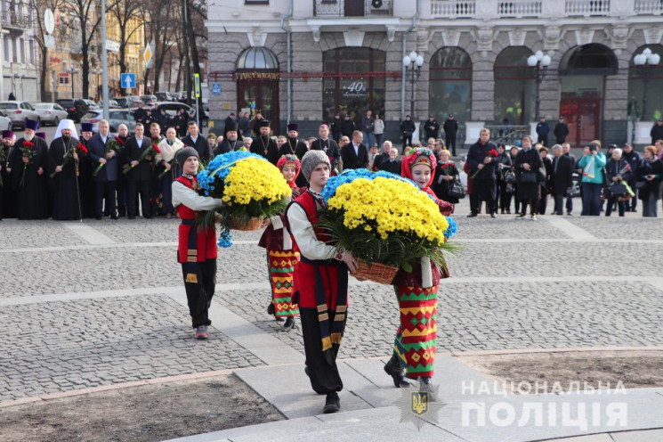 В Харькове представители власти и общест…