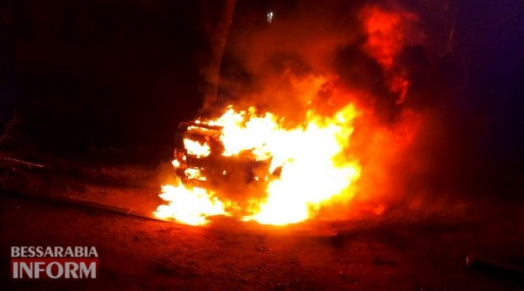 В Белгороде-Днестровском сгорел автомоби…
