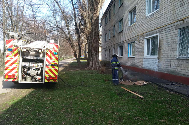 На Полтавщине бойцы ГСЧС спасли из горящ…