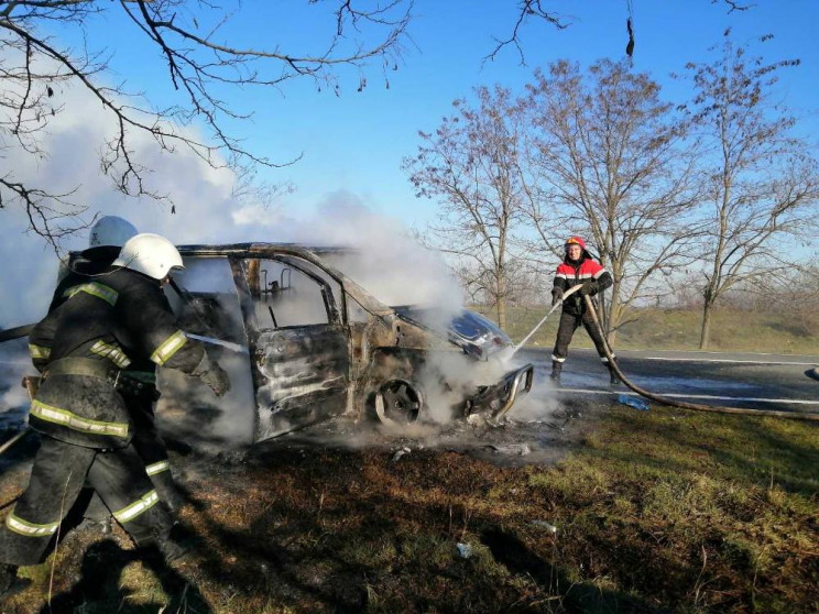 Мікроавтобус "Одеса-Ізмаїл" загорівся з…