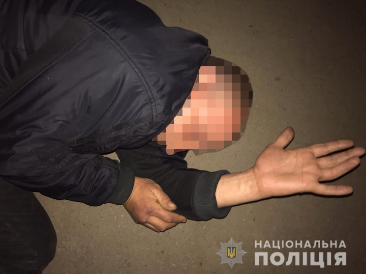 В Харькове рецидивист ударил женщину нож…
