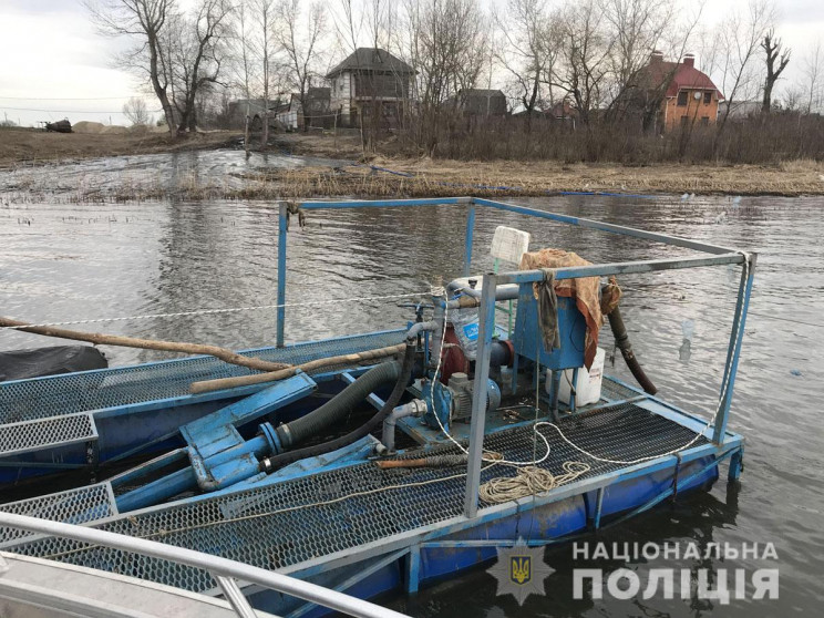 На Полтавщині поліція припинила незаконн…