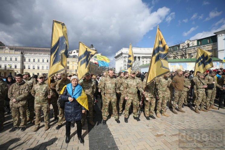 Як у Києві проходив Марш патріотів до Дн…