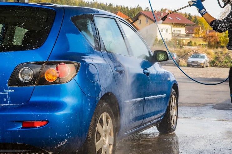 Чому мити автомобіль навесні небезпечно…