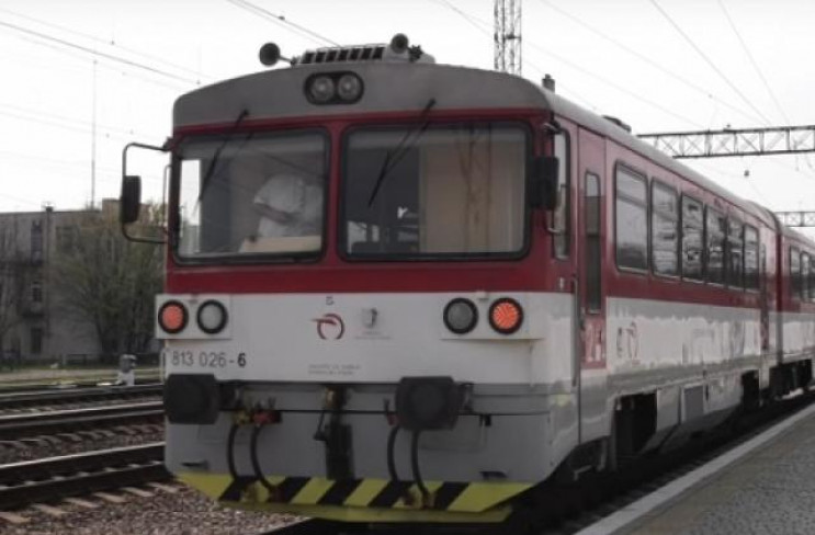 Угорщина призупиняє залізничне сполученн…