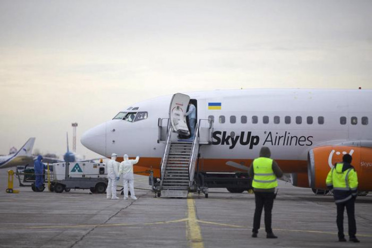 Самолет SkyUp уже мчится вызволять украи…