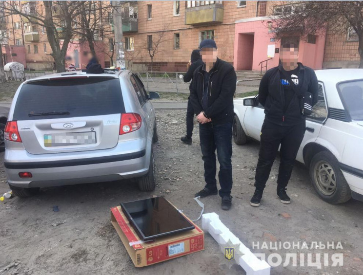 В Харькове домушники вышли под залог и п…