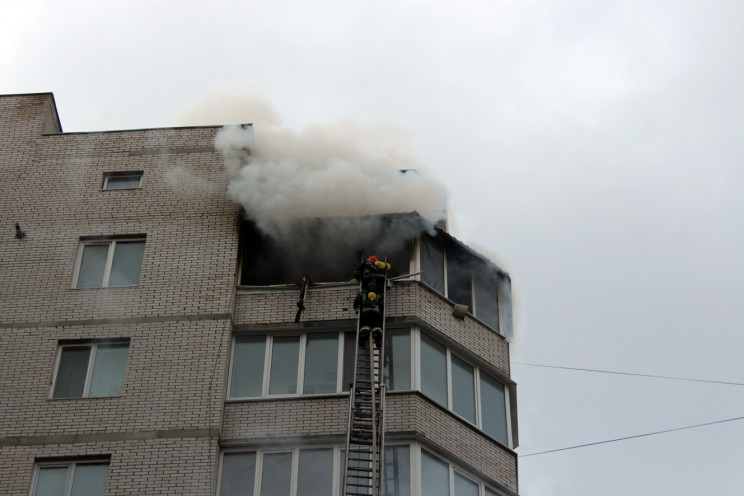 Рятувальники розповіли як врятували жінк…