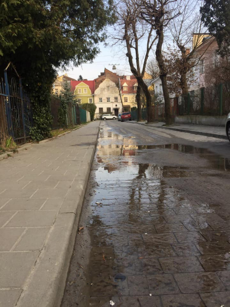 У Львові відкрили новий "фонтан" (ВІДЕО)…