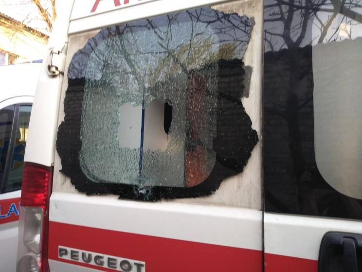 В Павлограде пьяный пациент разбил окно…