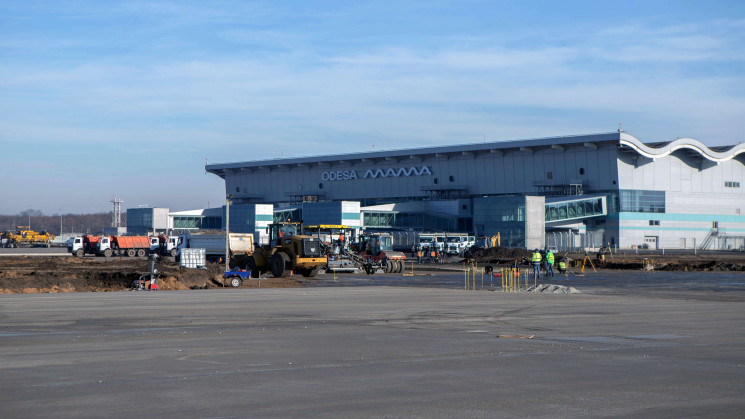 Одесский аэропорт до конца карантина не…