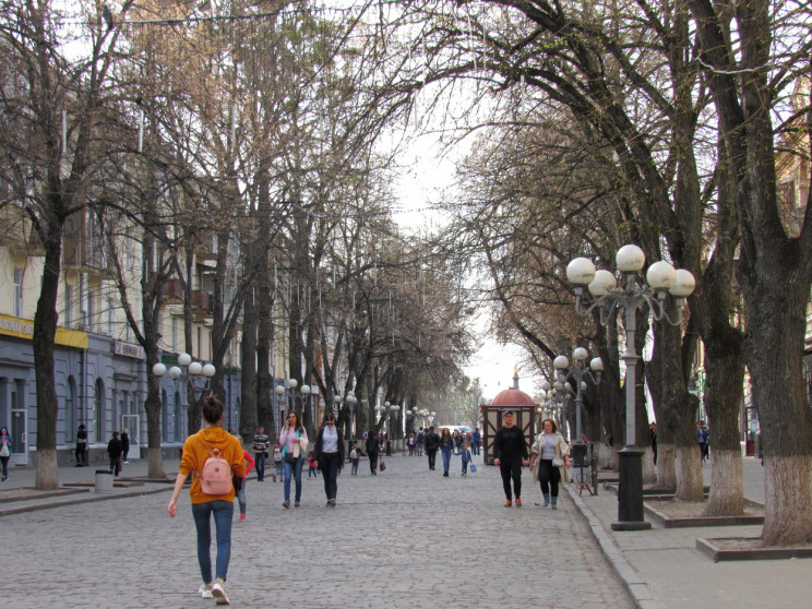 На центральній вулиці Полтави встановлят…