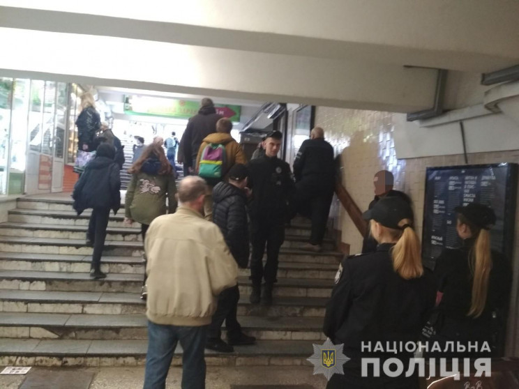 В Харькове полиция забрала у мужчины 100…