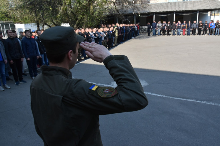 Коронавирус добрался до военкоматов: Чем…