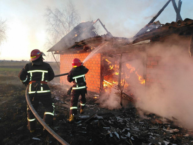 Дубровицькі вогнеборці ліквідували пожеж…