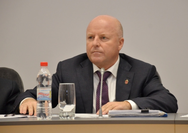Офіційно: Заступник Труханова пішов вчит…