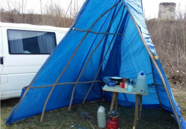 Чем жила Украина: Изоляция в палатке, ос…