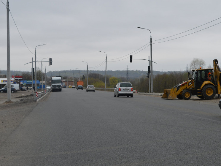 Неподалік Полтави на автошляху "Київ - Х…