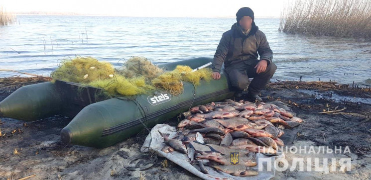 Полиция Полтавщины "застукала" рыбака-бр…