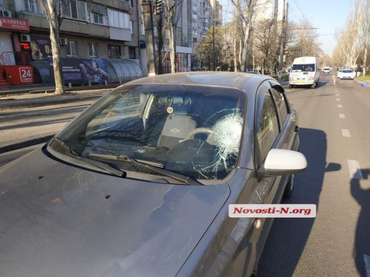 В центре Николаева автомобиль насмерть с…