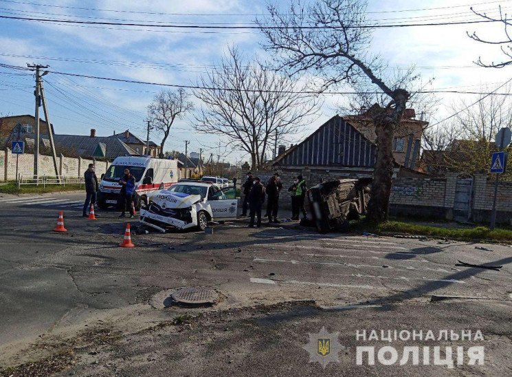 В Херсоне полицейская машина попала в ДТ…